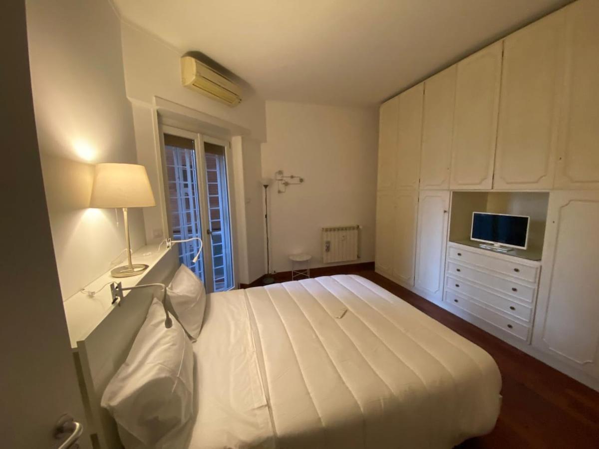 Desy Vatican House Apartamento *