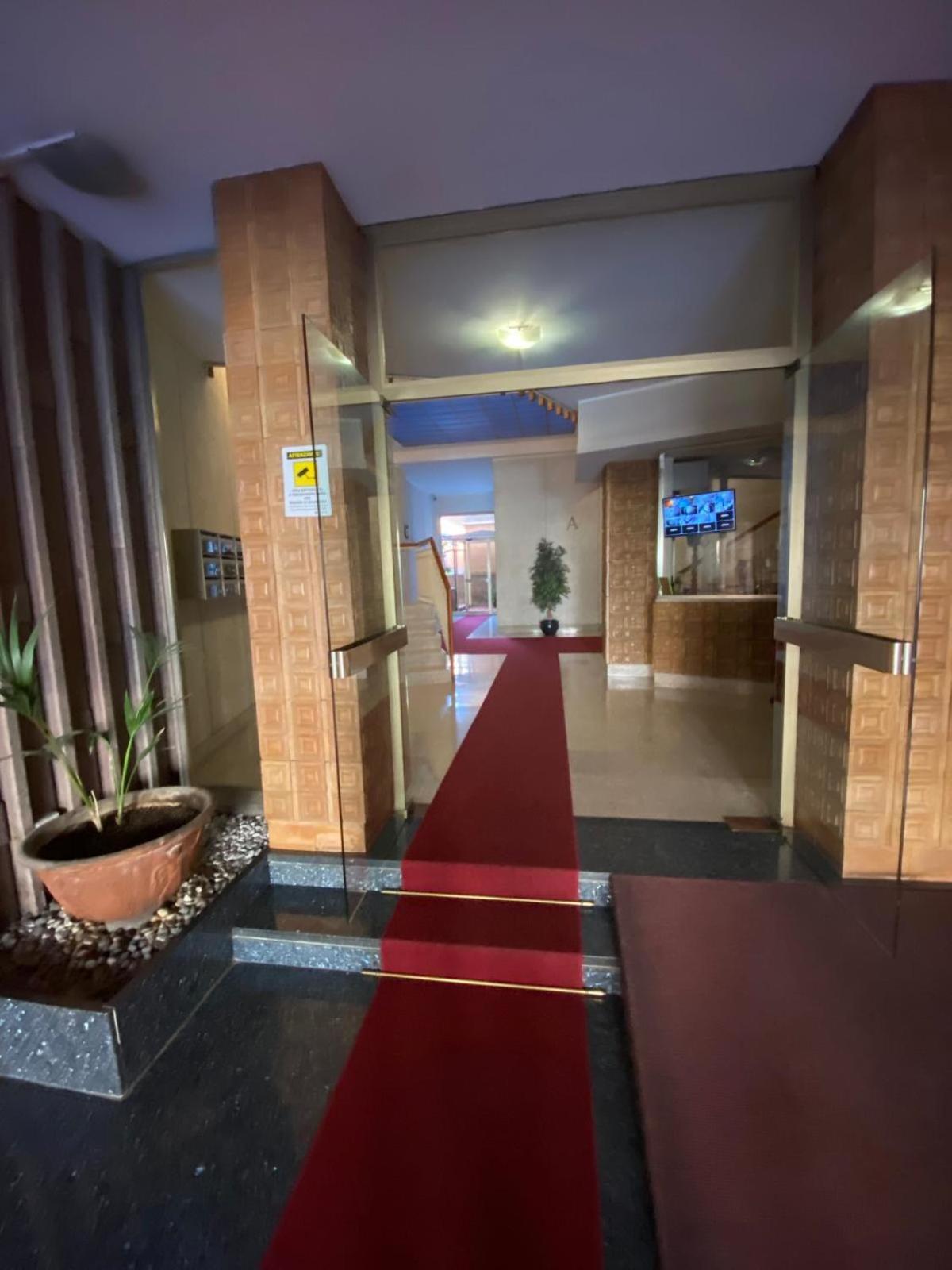 Desy Vatican House Appartamento *